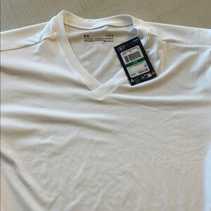 NWT Under Armour White V-Neck Compression T